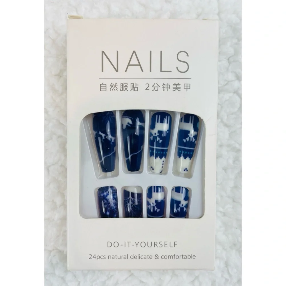 (NIB) Bundle of 4 Variety Press On Nails - Picture 3 of 12